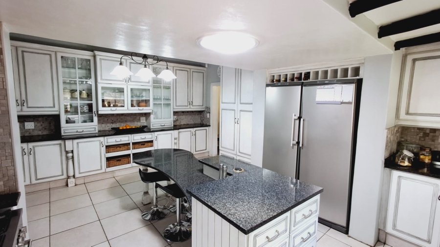 4 Bedroom Property for Sale in Vaalpark Free State